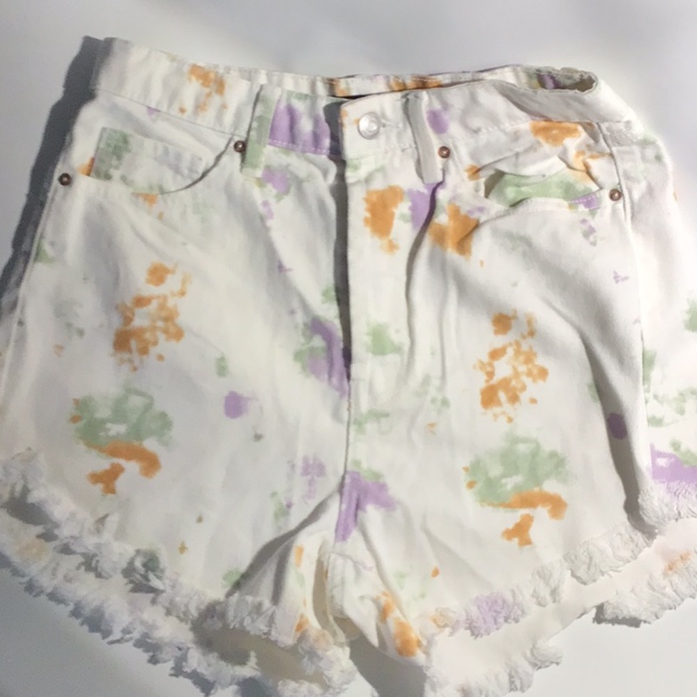 Wild Fable Women's Tie-Dye Frayed Hem Shorts size 4